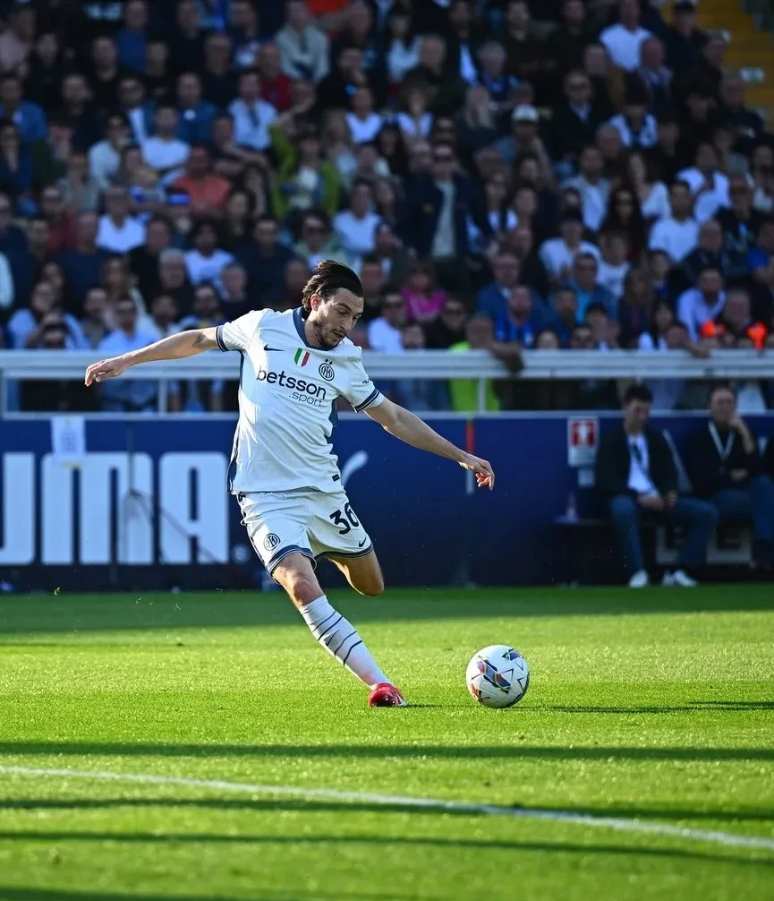 包含国际米兰内部会议纪要流出：清晨单刀错失，全明星赛使命明确，年轻球员得到机会的词条